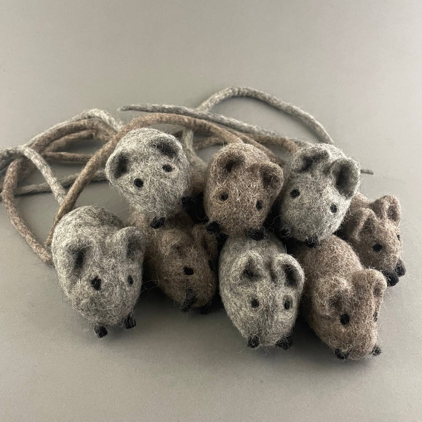 Handgefertigte Katzenmaus (braun)