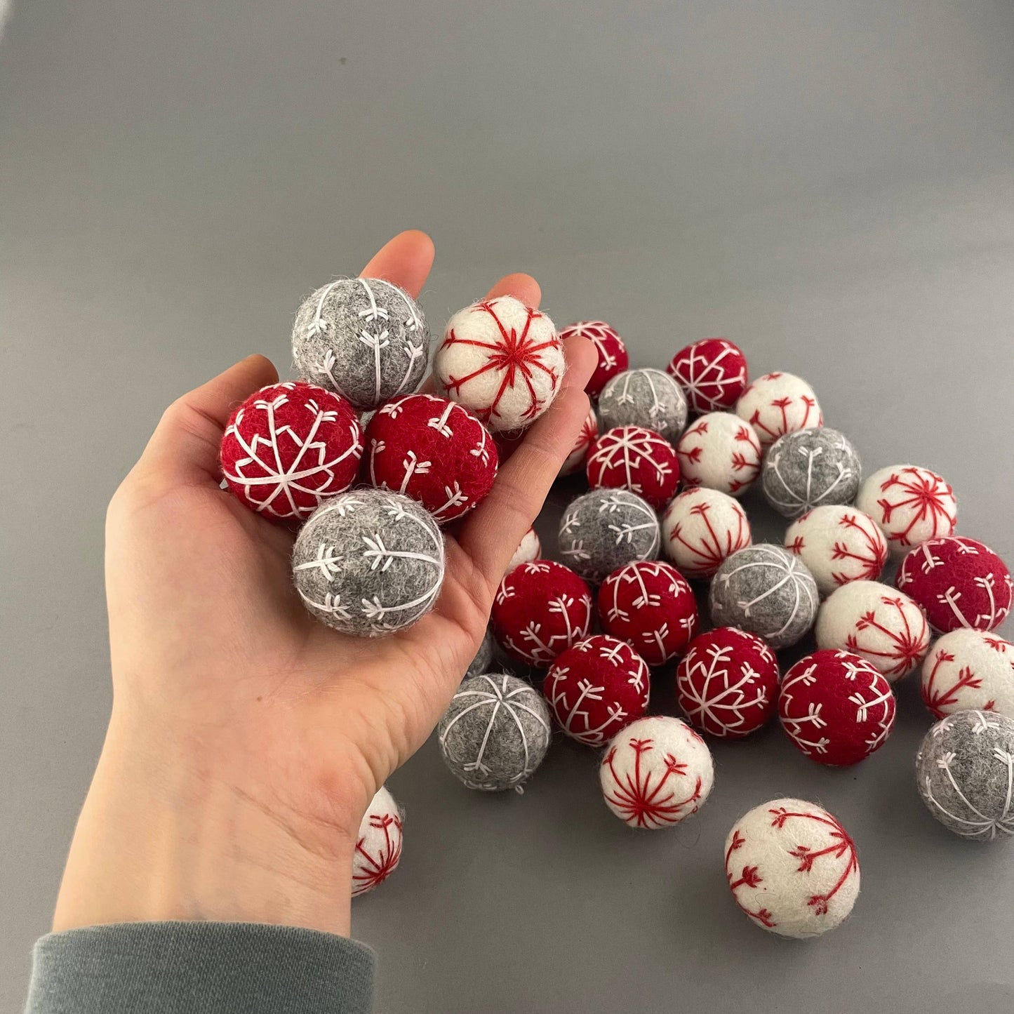 Handgenähte Filz Weihnachtskugeln