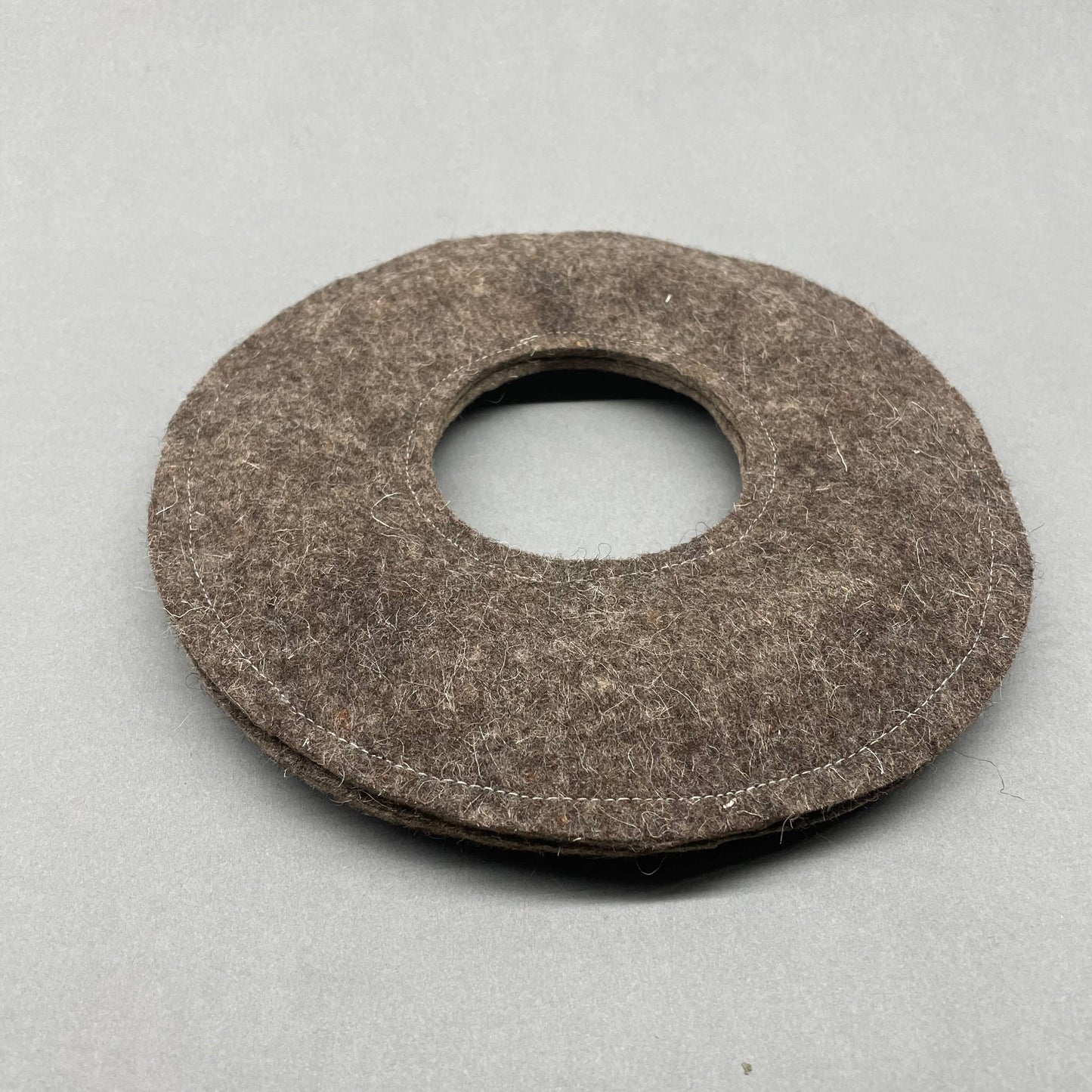 Natürliches Hundefrisbee Wollfilz