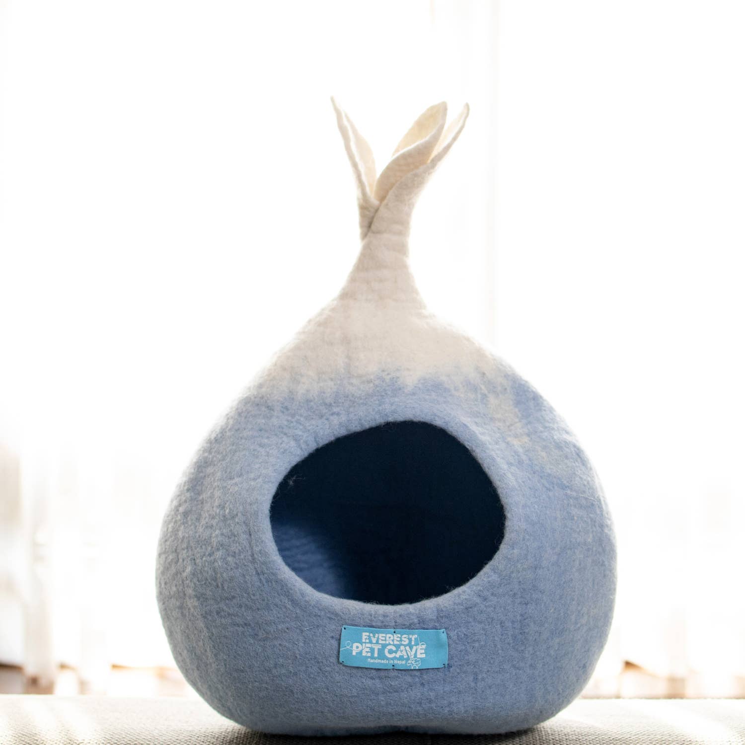 Katzenhöhle Klein Blau-Weiß Mix, 100% Wolle, Gefilzt, Handgemacht