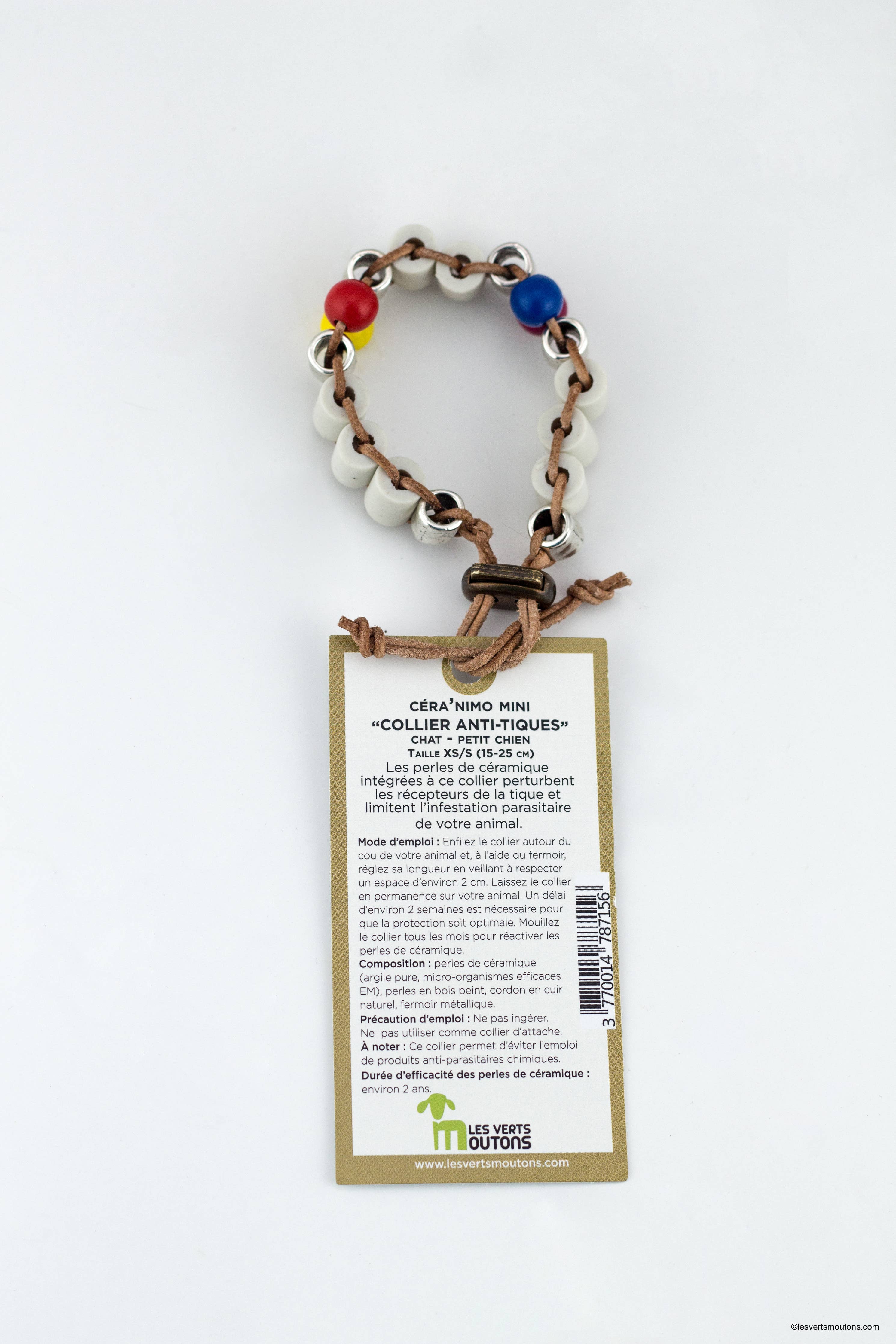 Halskette mit eingebauten Keramikperlen